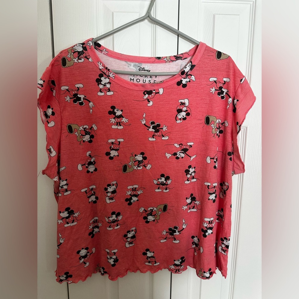 Disney Mickey Mouse Graphic Tee in Pink